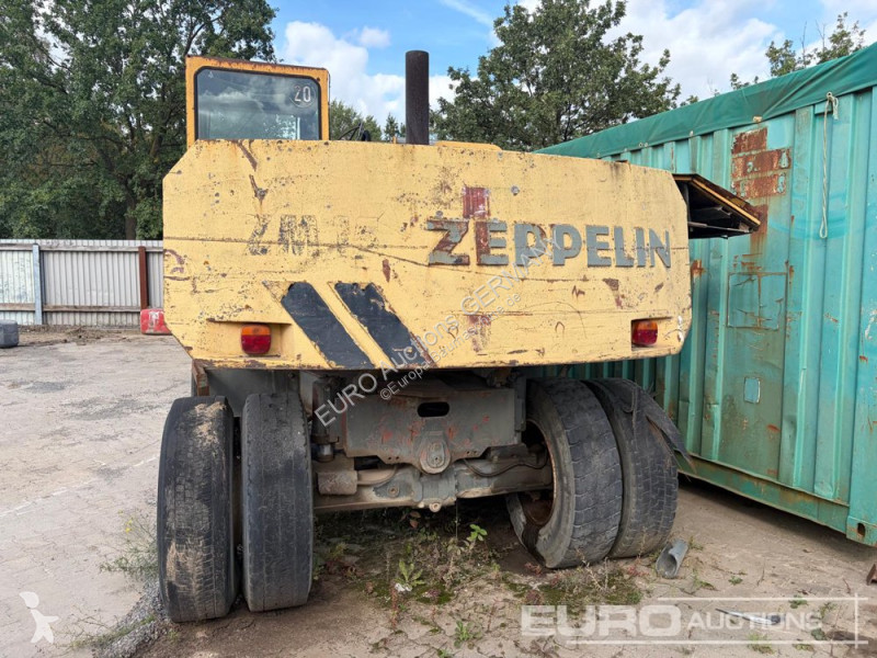 جرافة Sennebogen ZM15