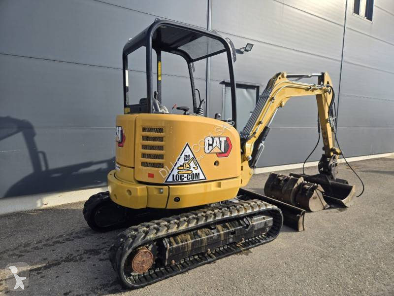 Экскаватор Caterpillar