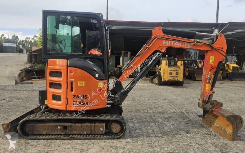 Багер Hitachi ZAXIS