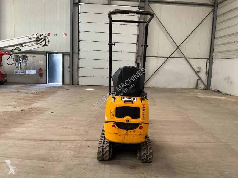 Pelle JCB