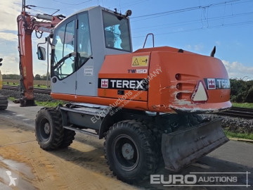 Pelle sur pneus Terex
