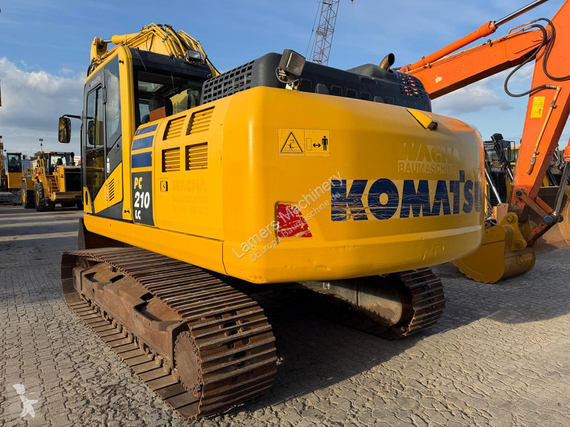 Багер Komatsu PC 210-11 .