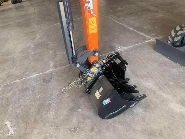 Pelle Develon DX17Z