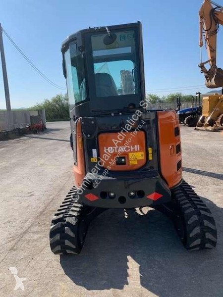 Excavator Hitachi ZX38U-6