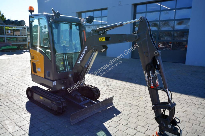Pelle Volvo EC 20 E