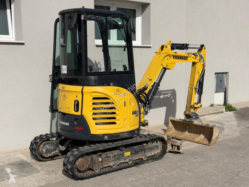 جرافة Yanmar Vio23