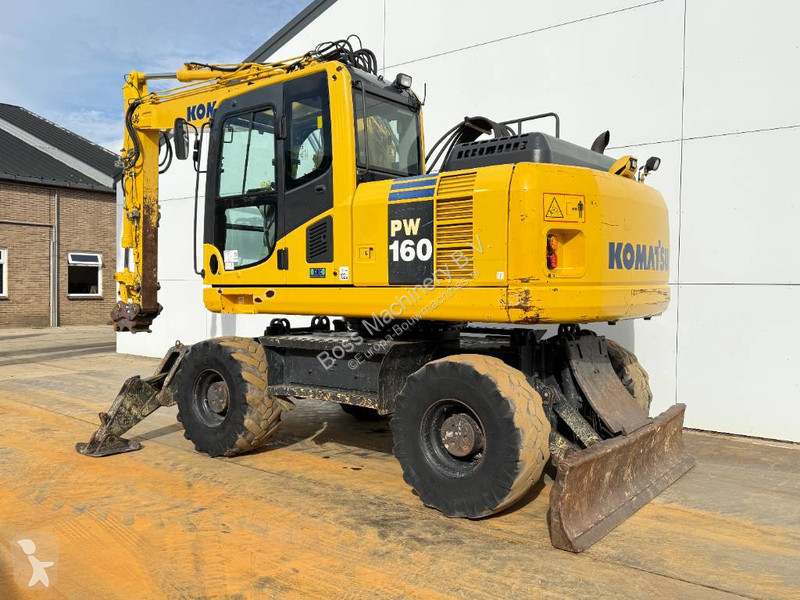 Pelle Komatsu - Triple Boom / Blade / Hammer Lines