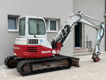Pelle sur chenilles Takeuchi