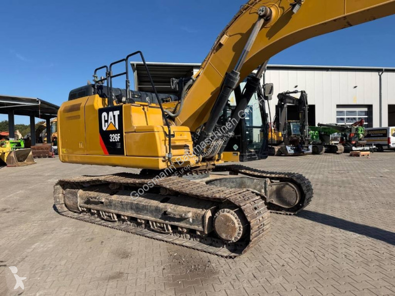 Excavator Caterpillar 326 F L