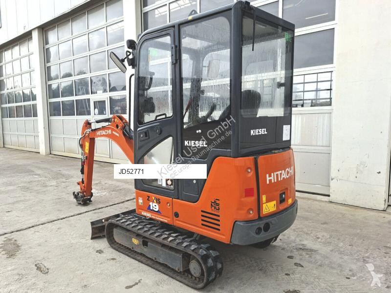 Багер Hitachi ZX19U-6