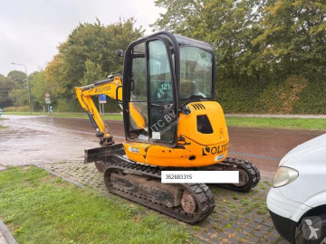 Mini pelle JCB