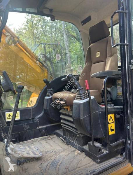 Pelle JCB