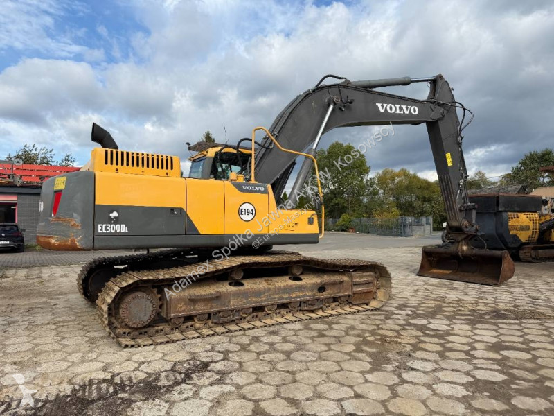 جرافة Volvo L