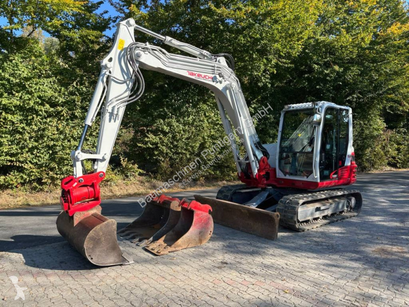 Pelle Takeuchi 2902