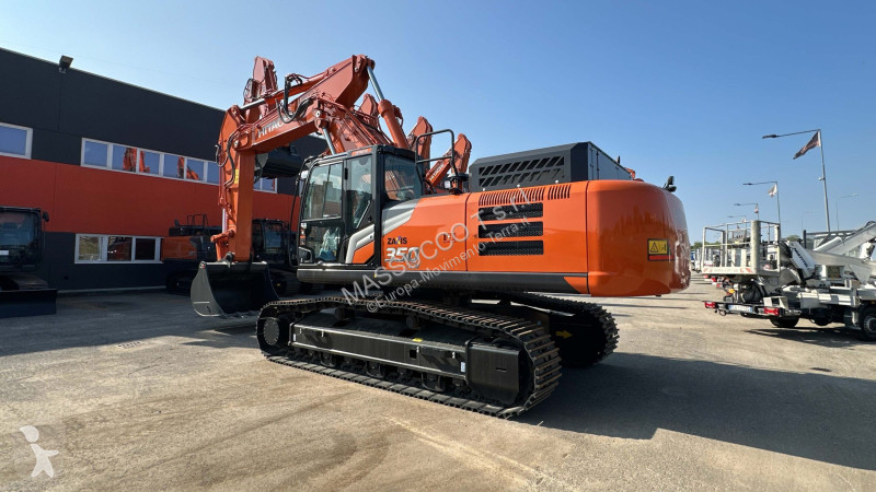 Pelle Hitachi 7