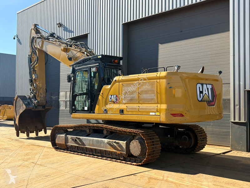 جرافة Caterpillar 07B