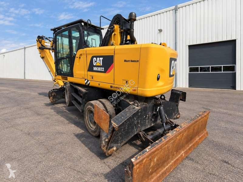 Pelle Caterpillar MH2
