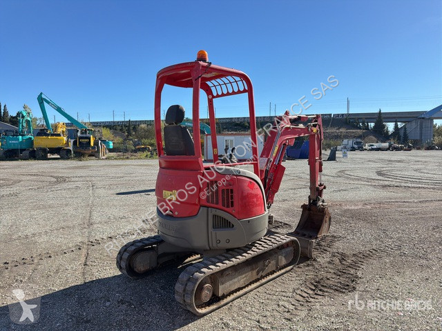 Pelle Yanmar  Vio20-4