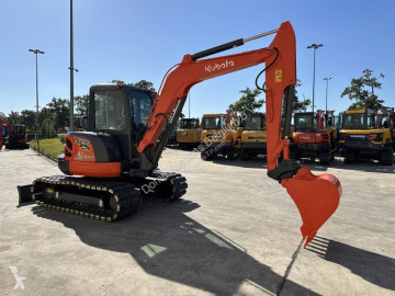 Pelle sur chenilles Kubota