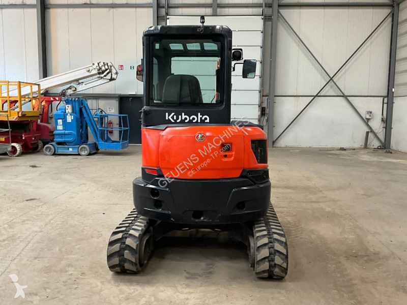 Pelle Kubota 364