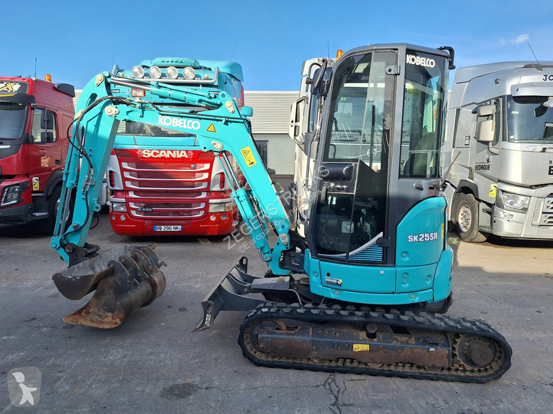 Pelle Kobelco SK-55-SRX-6