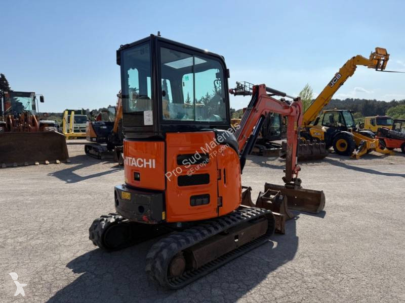 Pelle Hitachi