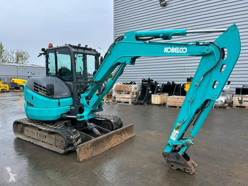 Pelle Kobelco SK55SRX-6E