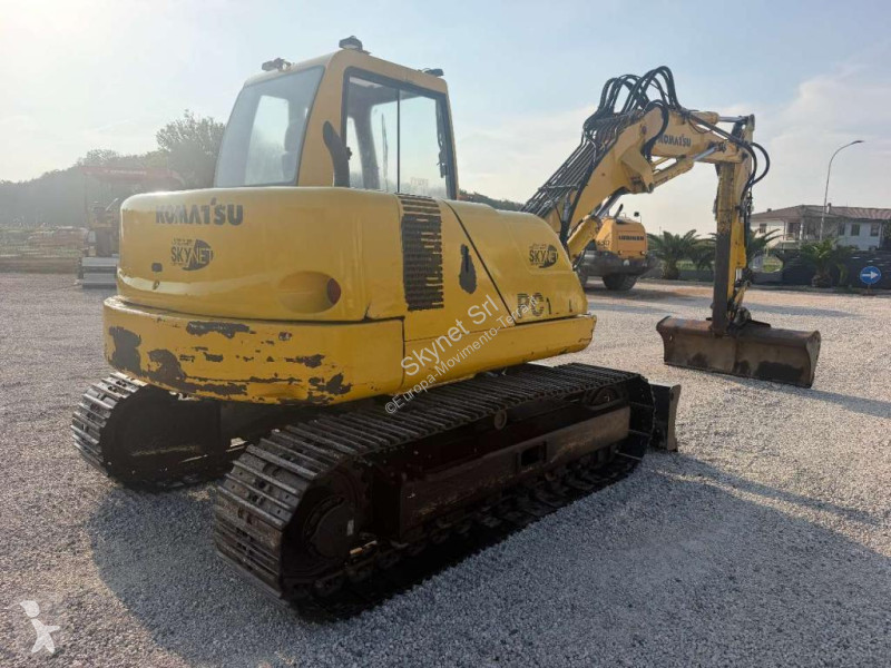 جرافة Komatsu R