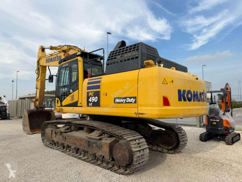 Excavator Komatsu PC490LC-11E0