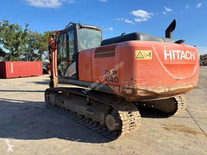 جرافة Hitachi
