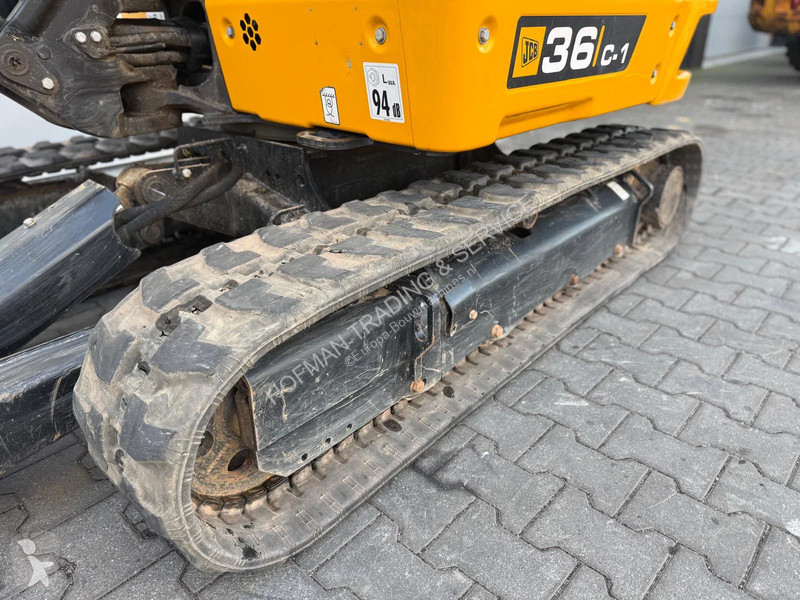 Багер JCB 36C-1