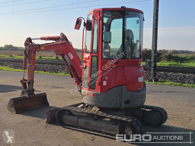 جرافة Yanmar ViO25-4