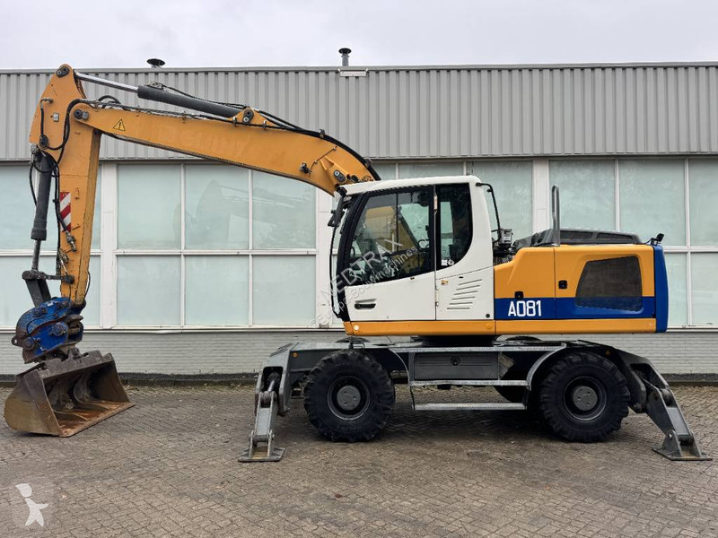 Багер Liebherr