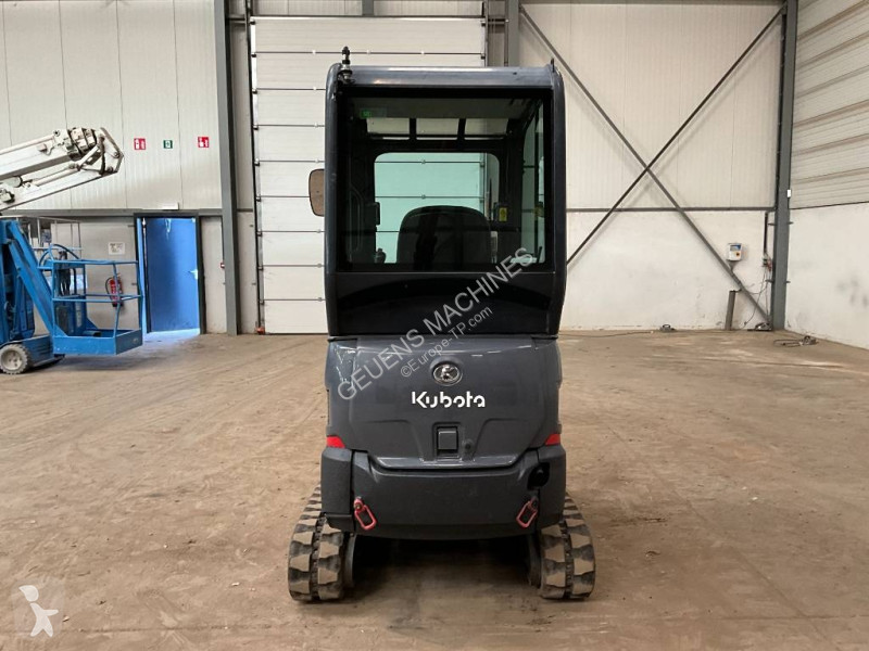 Багер Kubota 0194