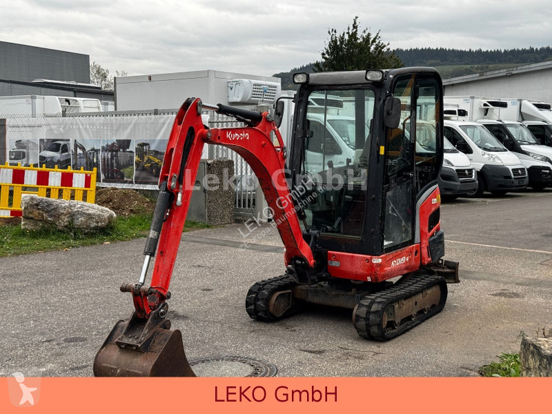 Багер Kubota 0194