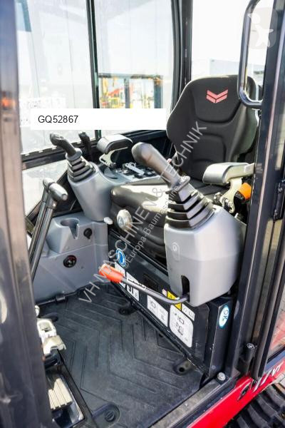 جرافة Yanmar VT