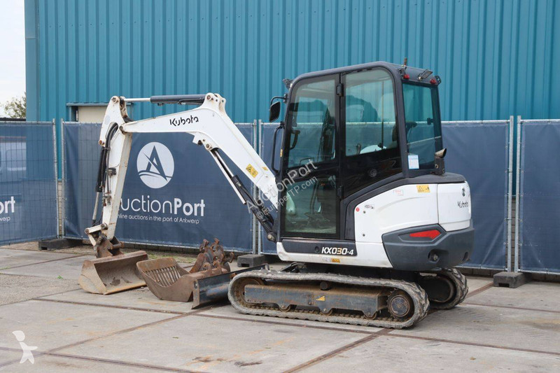 جرافة Kubota