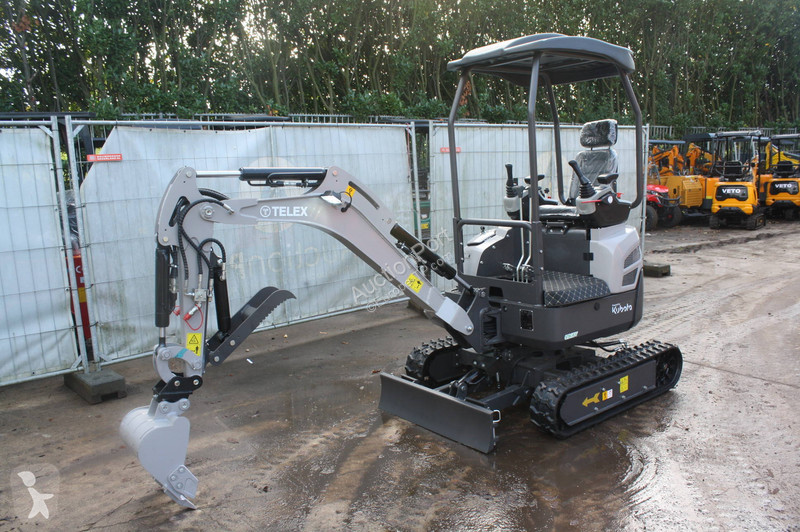 جرافة Terex E19