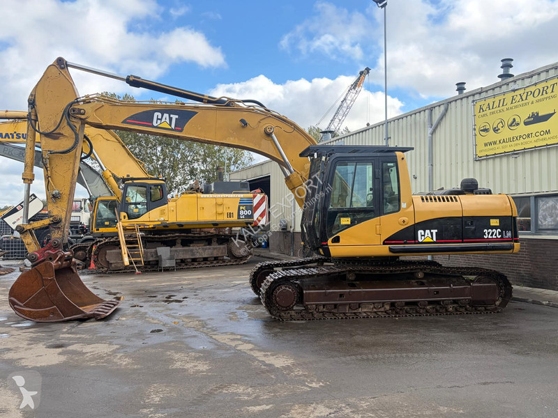 جرافة Caterpillar 322C Excavator - 26.2T -...