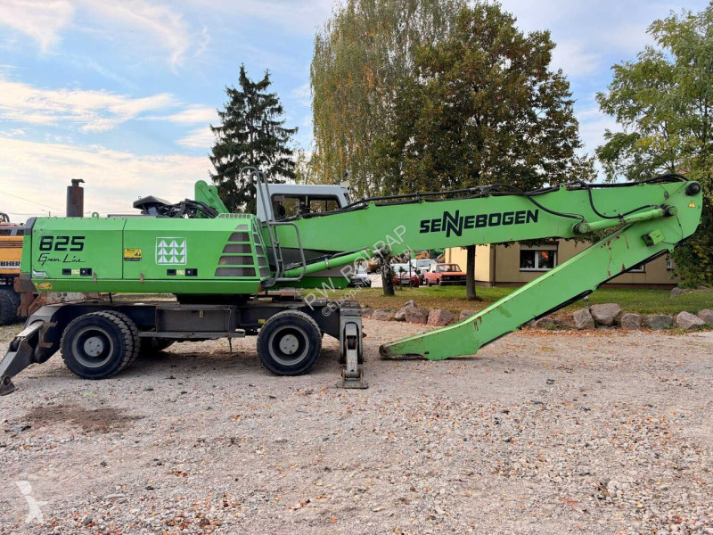 جرافة Sennebogen 825