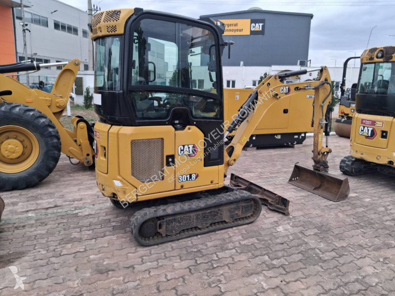 Багер Caterpillar 301.8-05