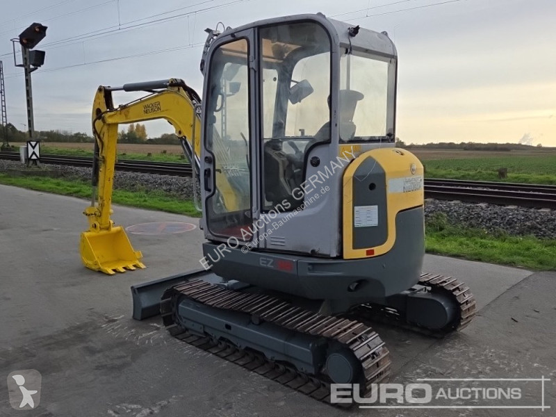 جرافة Wacker Neuson EZ38