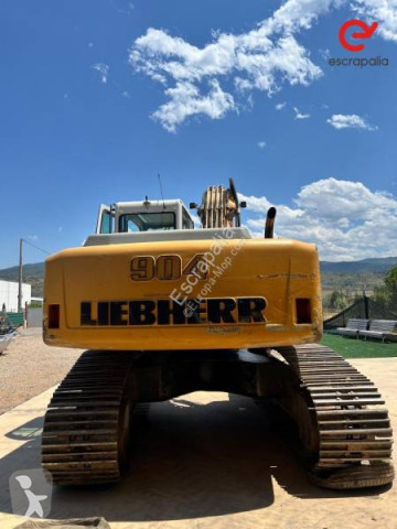 جرافة مجنزرة Liebherr