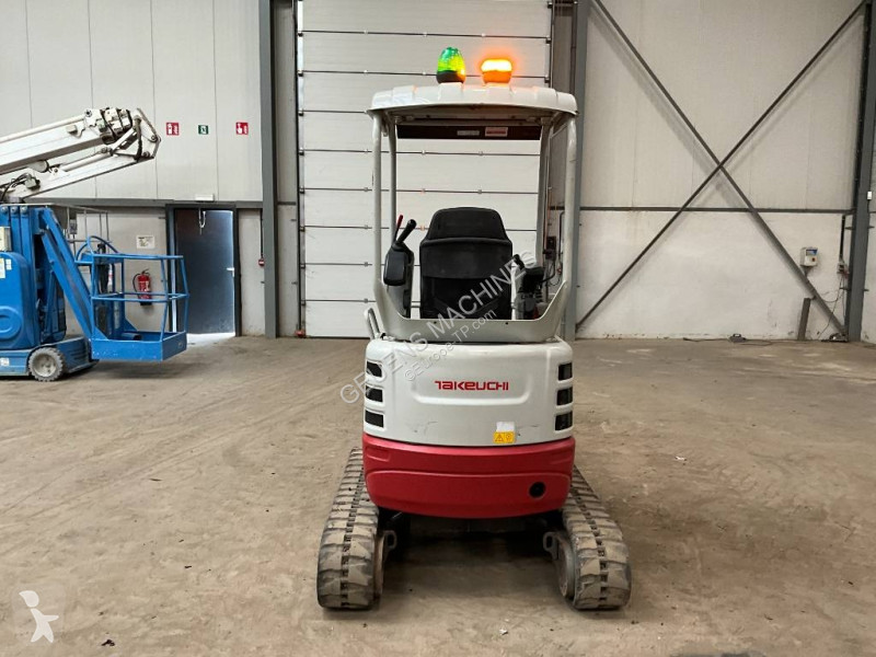 جرافة Takeuchi TB 217 R