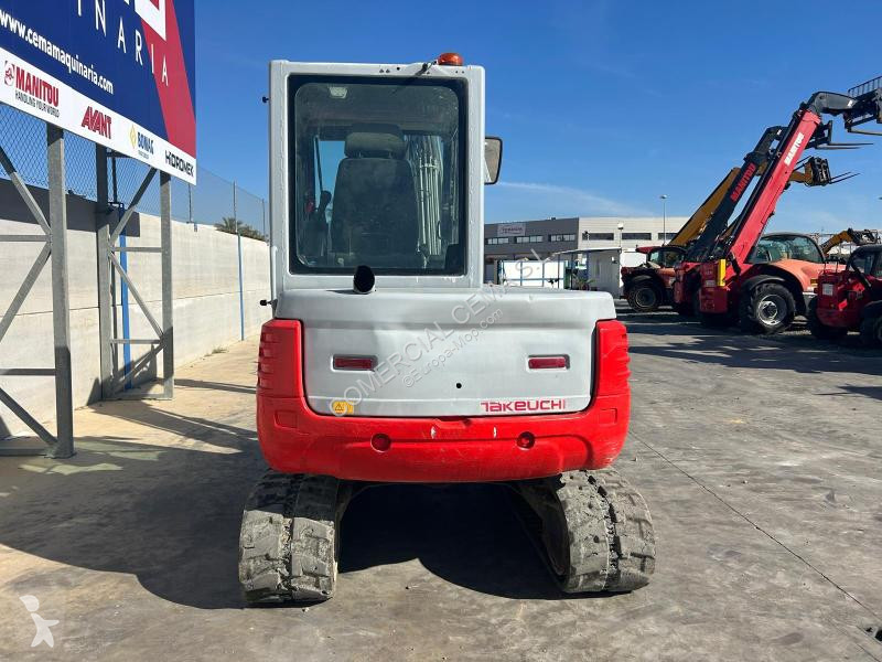 جرافة Takeuchi