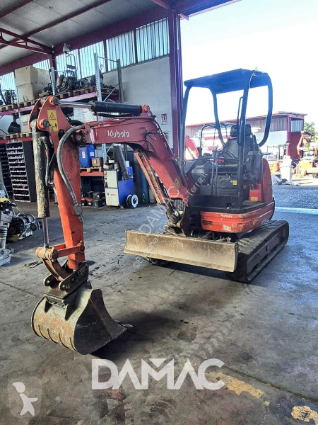 Багер Kubota a