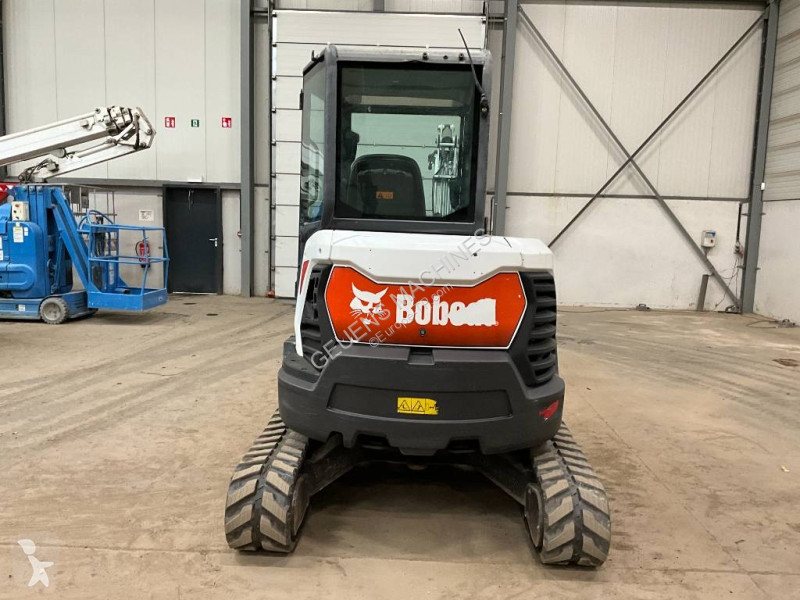 Багер Bobcat 35z