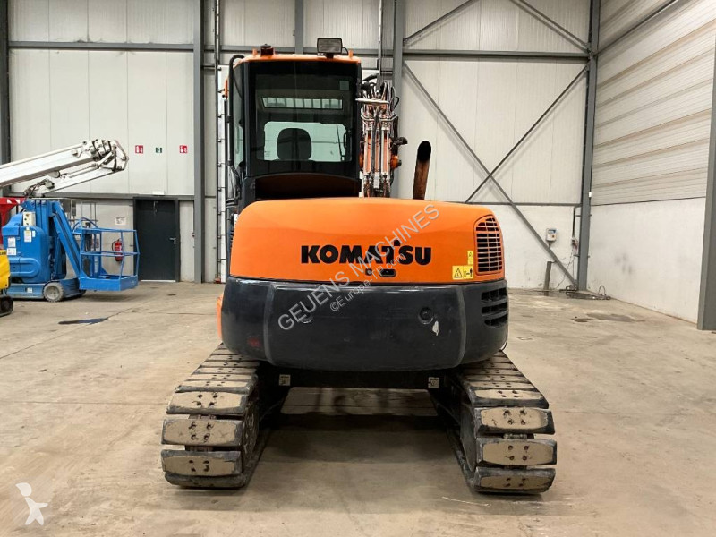 Escavadora Komatsu MR3