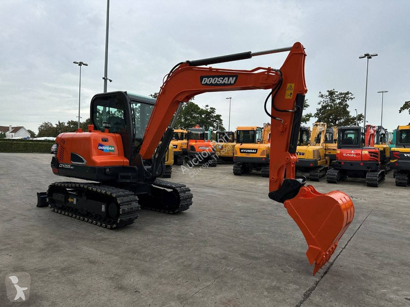 Escavadora Doosan 9C