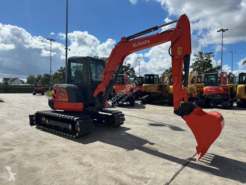 Escavadora Kubota SZ